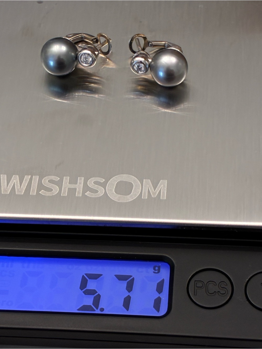Tahitian Pearl Gray Pearl & Diamond  Stud Earrings 14k White Gold